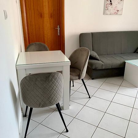 Apartments Lepur Vodice Extérieur photo