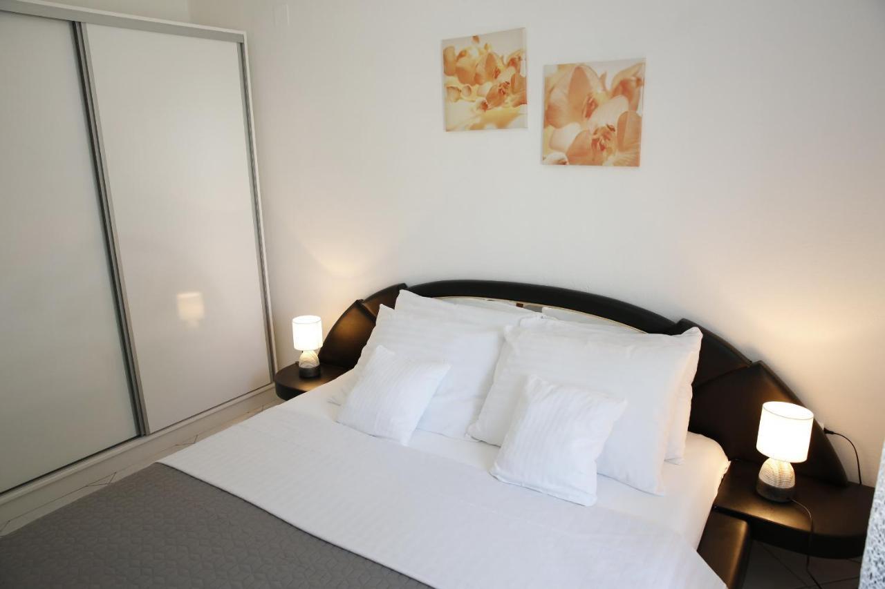 Apartments Lepur Vodice Extérieur photo