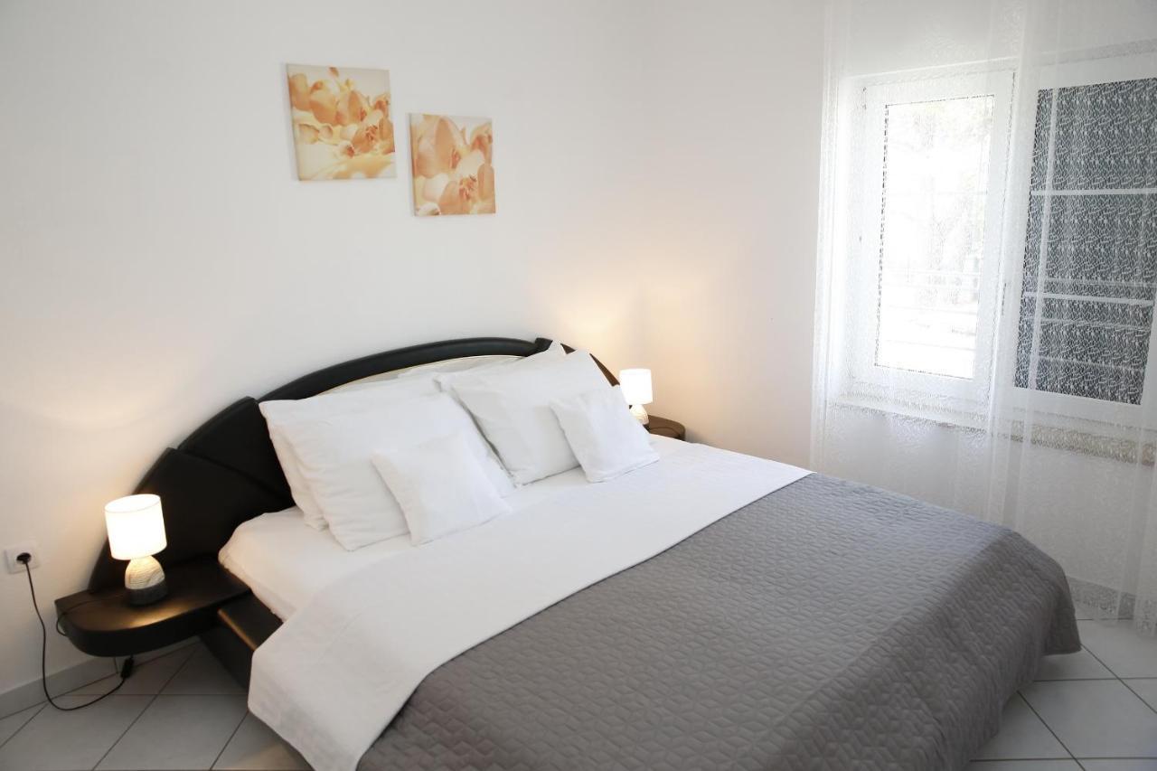 Apartments Lepur Vodice Extérieur photo