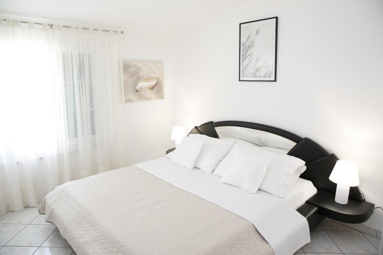 Apartments Lepur Vodice Extérieur photo