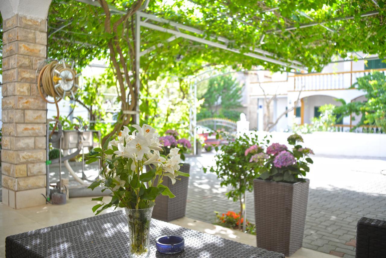 Apartments Lepur Vodice Extérieur photo